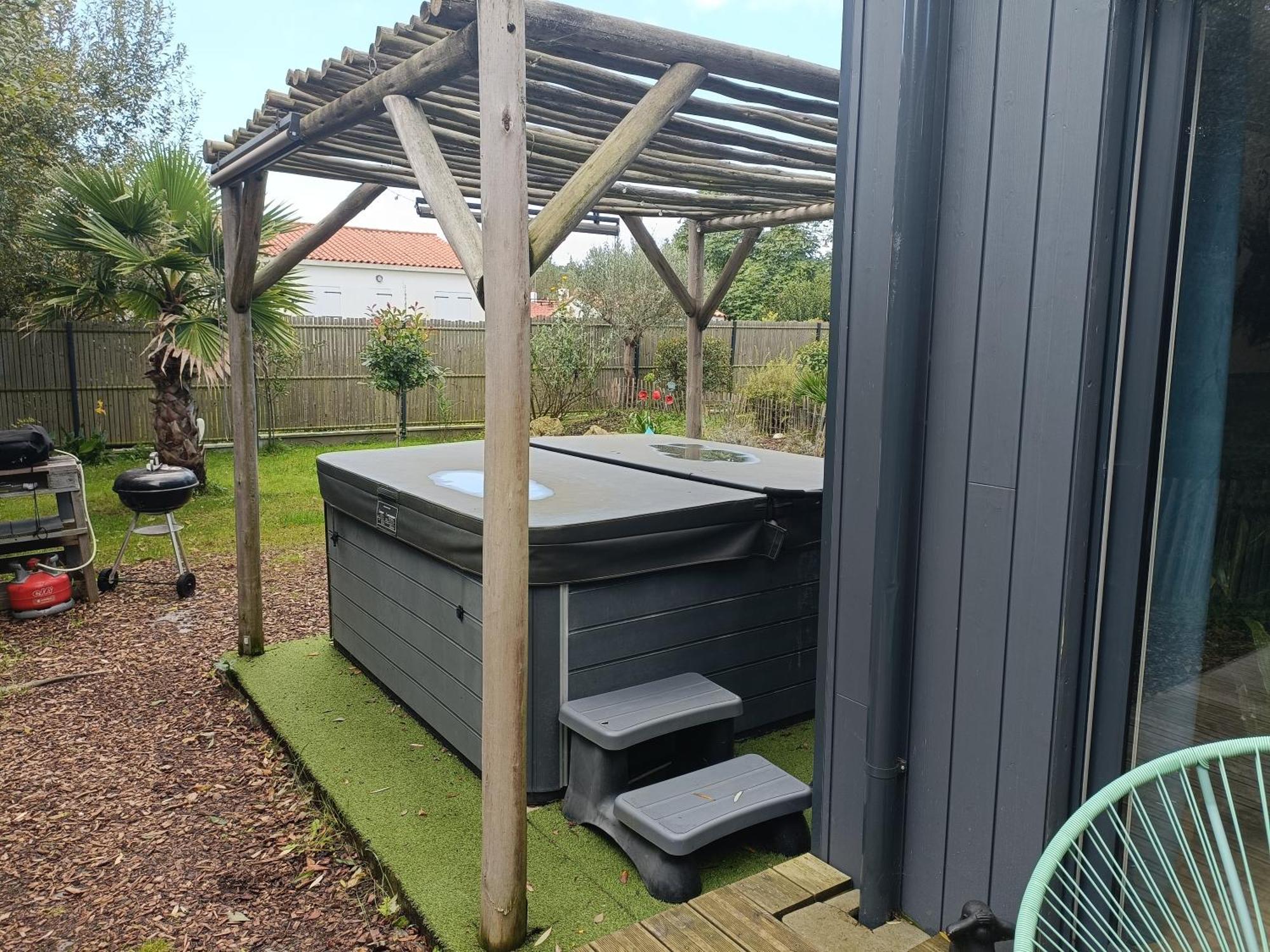 Apb Spa Locations Avec Jacuzzi Privatif Saint-Jean-de-Monts Bagian luar foto